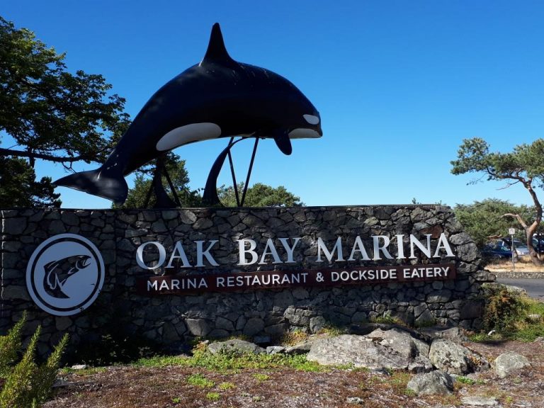 oak bay marina